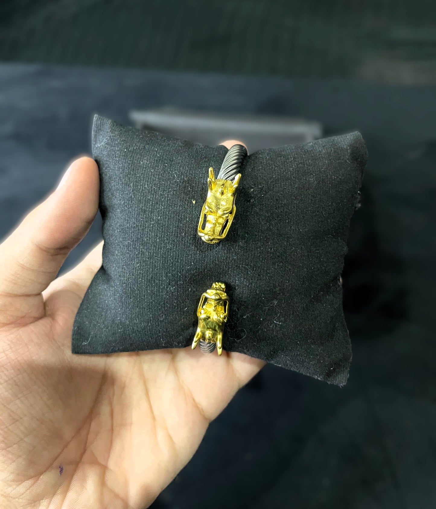 Golden Majesty - Dragon Head Bracelet