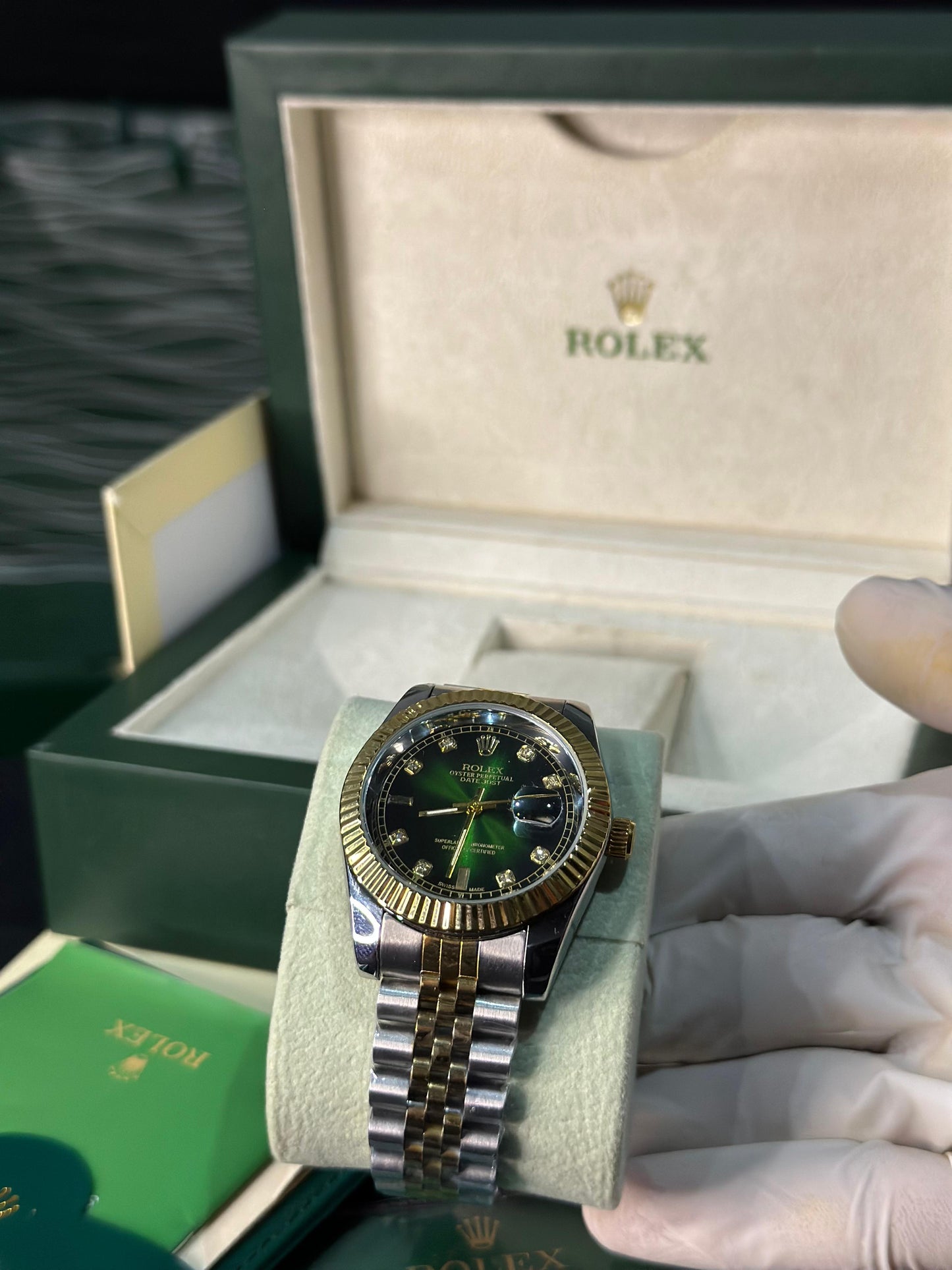 ROLEX  Date-Just -Graceful Green Dial Edition