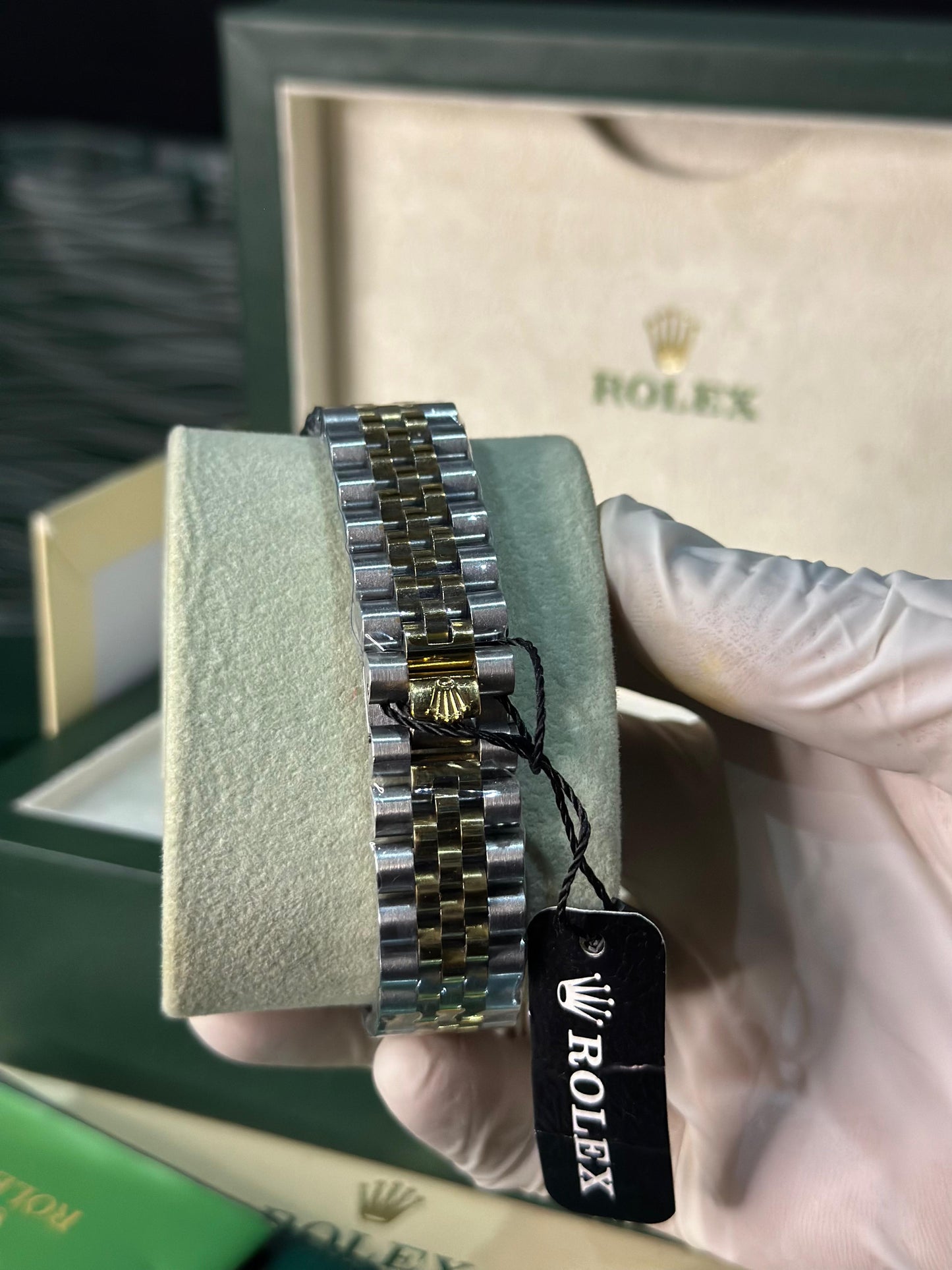 ROLEX  Date-Just -Graceful Green Dial Edition