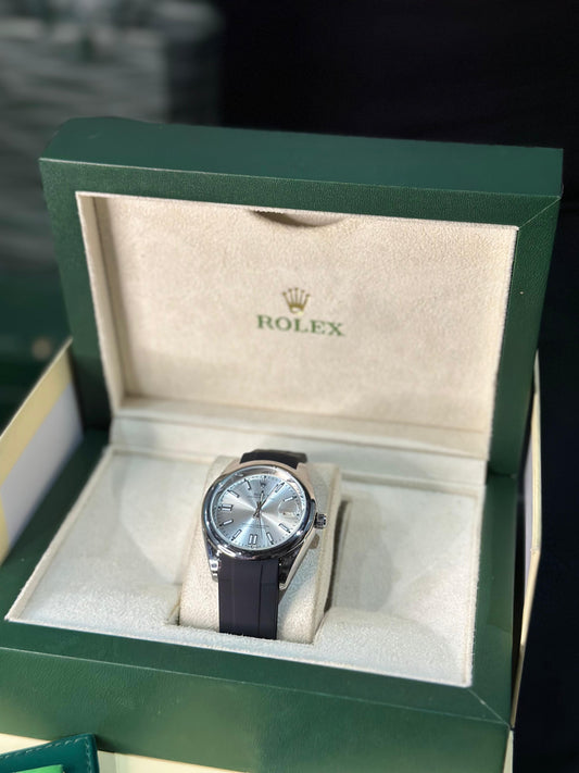 ROLEX - Oyster Perpetual Sunburst Silver