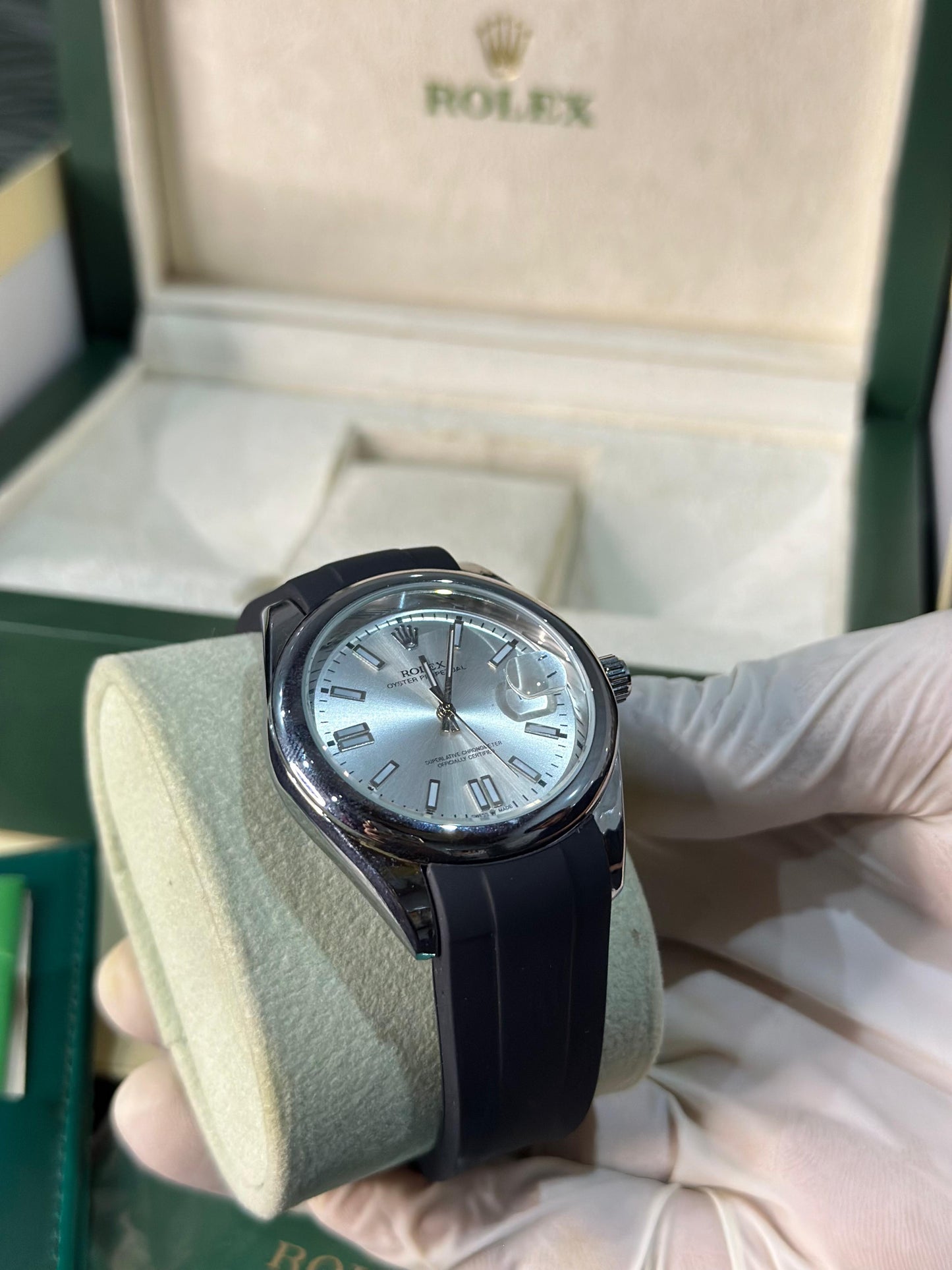 ROLEX - Oyster Perpetual Sunburst Silver