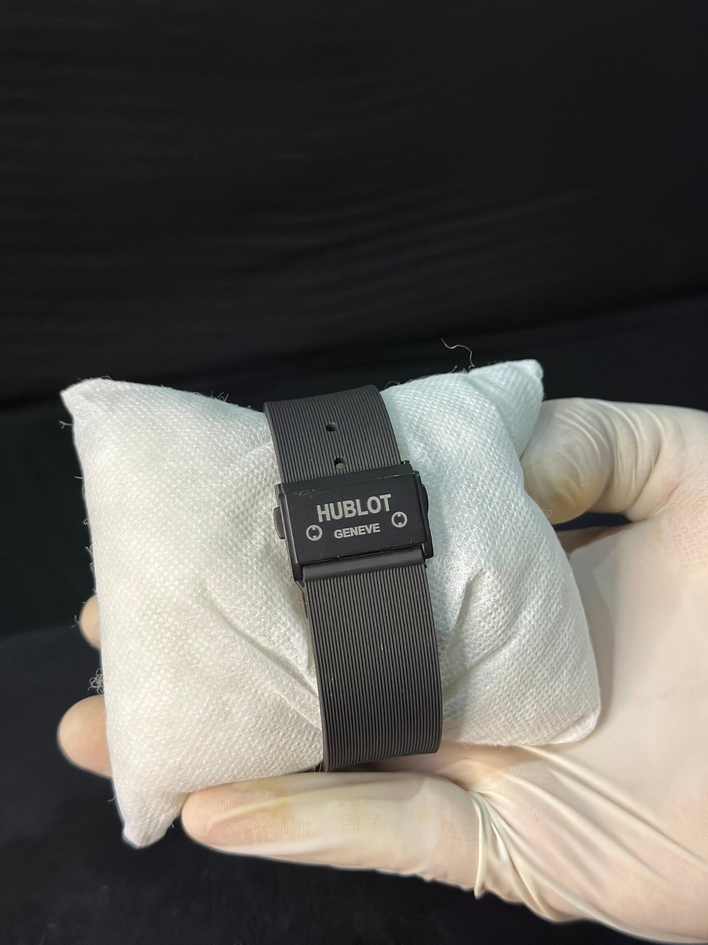 Hublot - Classic Fusion Gold & Black Edition