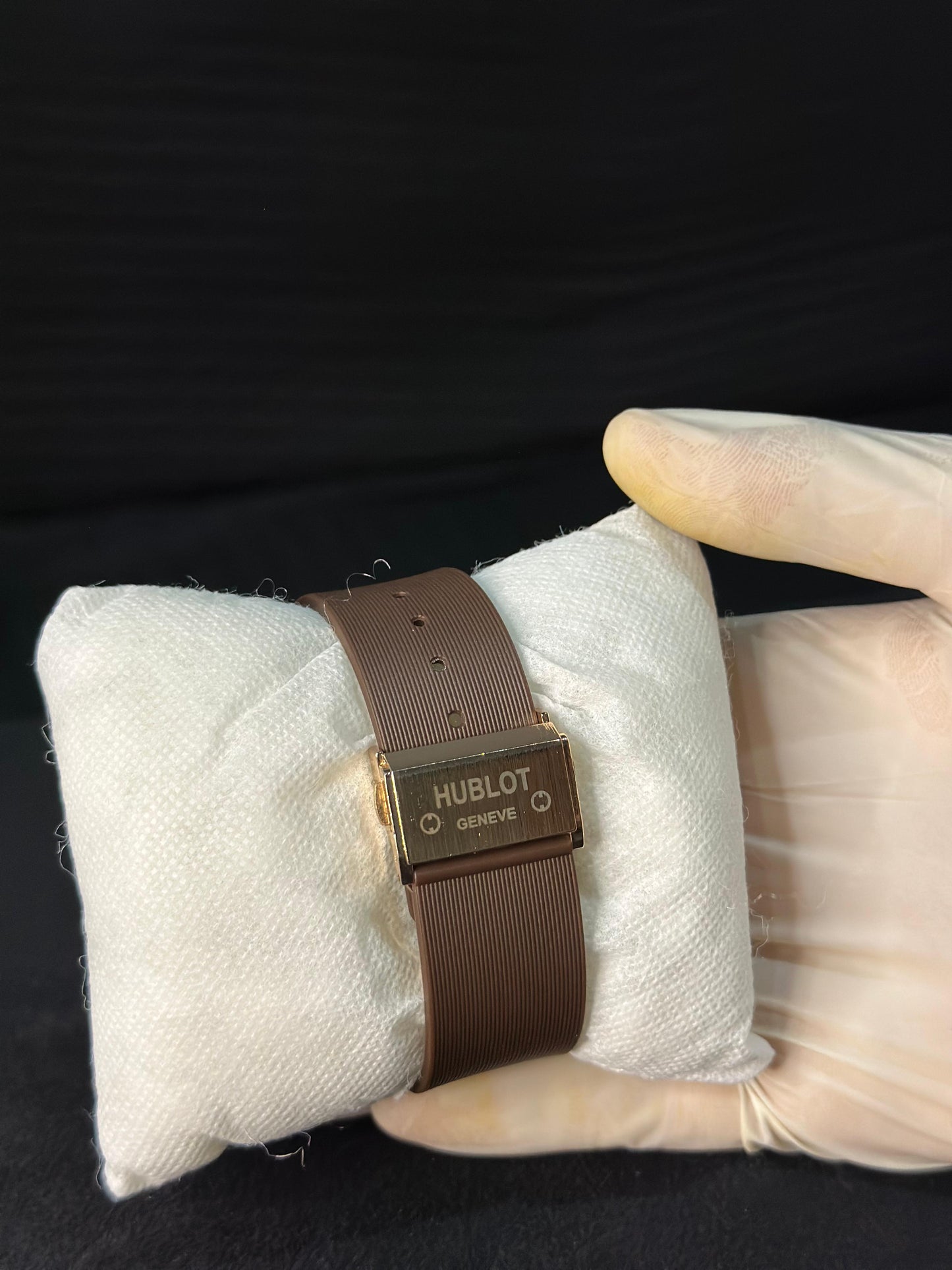 Hublot - Classic Fusion Chocolate Gold