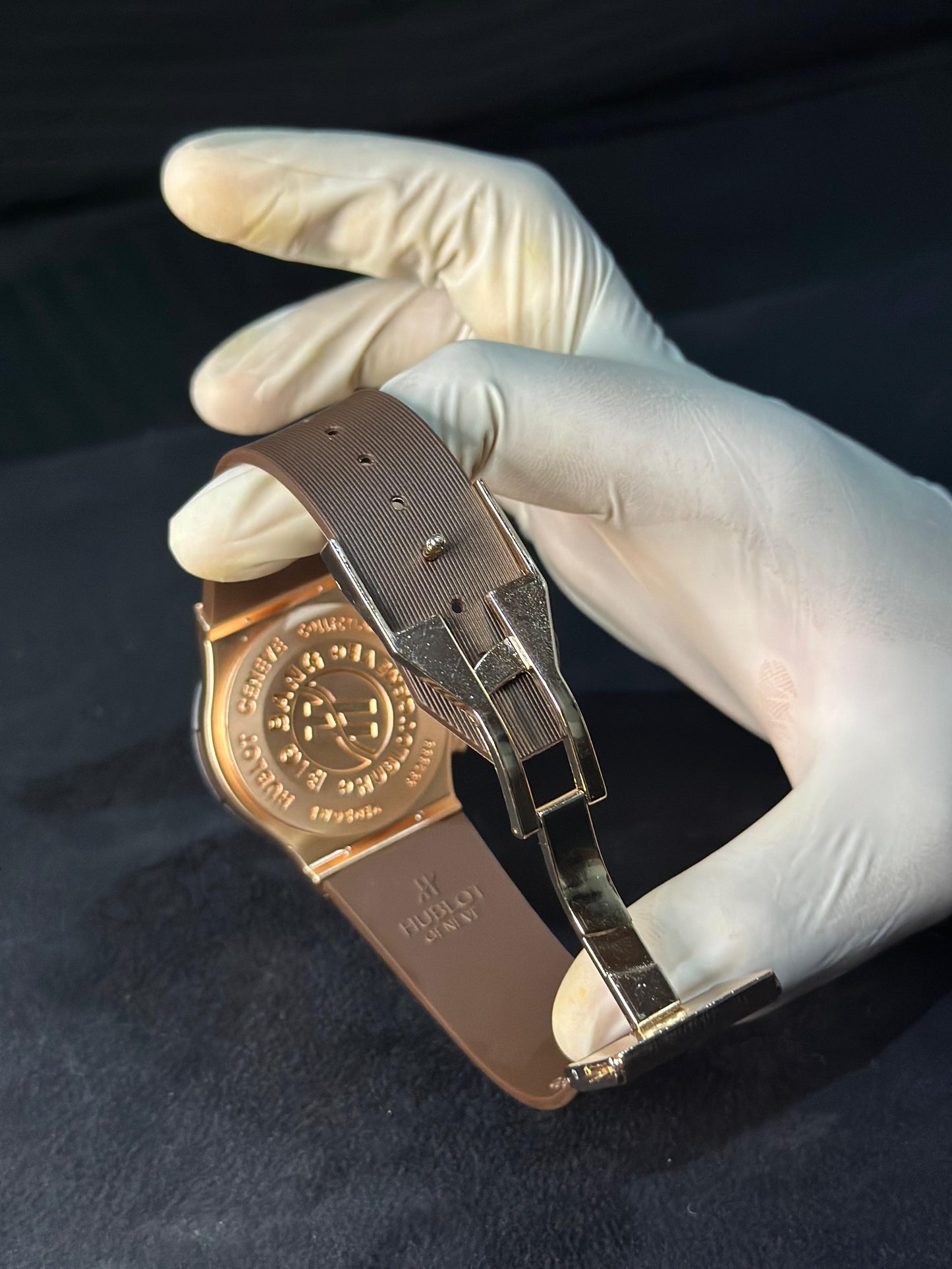 Hublot - Classic Fusion Chocolate Gold